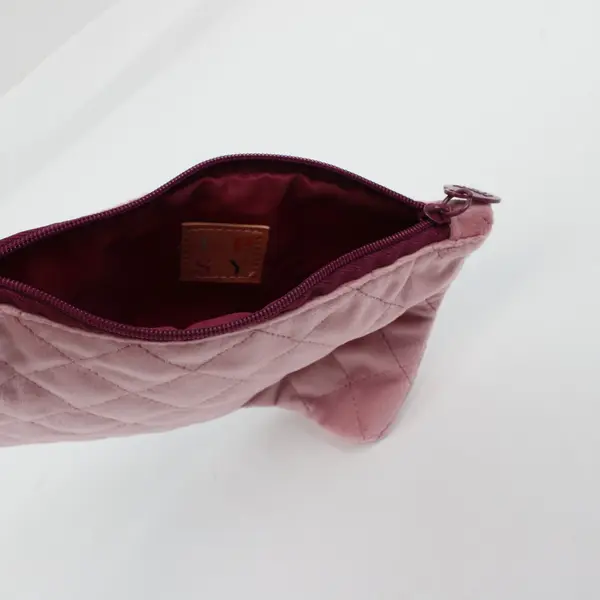 Ipsy February 2020 Glam Bag Pink Quilted Makeup Pouch