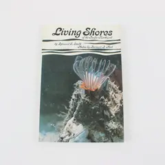 Vintage Living Shores of the Pacific Northwest SC Book 1976, Lynwood S. Smith