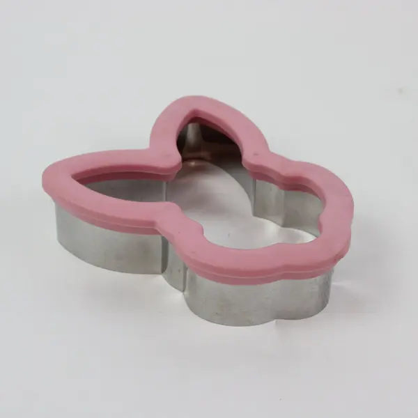 Wilton Comfort Grip Bunny Cookie Cutter Pink 4.5 Inch Easter