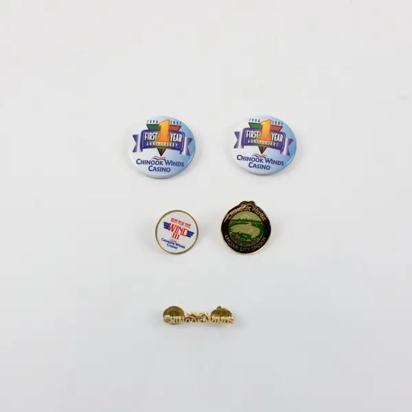 Chinook Winds Casino Souvenir Pin & Button Lot of 5