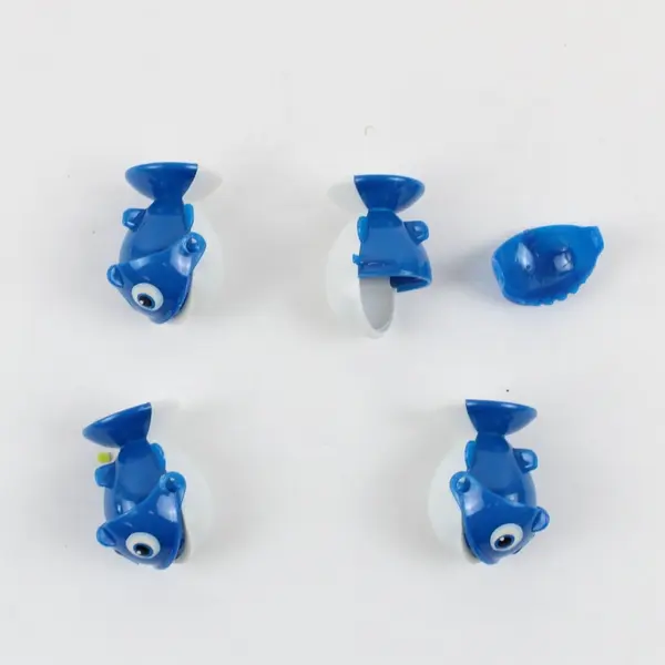 Lot of 18 Let's Go Fishin' Game Replacement Fish Pieces