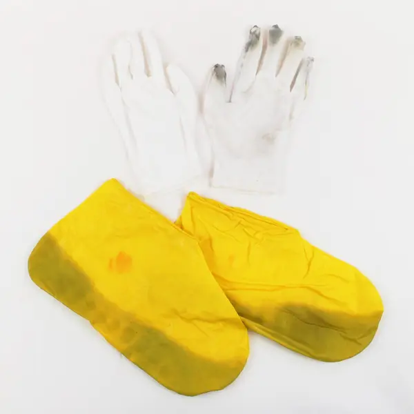 Disney Mickey & Friends Costume Set XL T-Shirt Nose Gloves Ears Shoe Covers