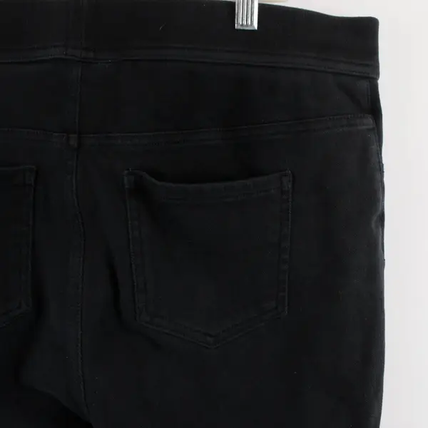Time and Tru Women's Black Pull-On  Capri Jeggings Size L 12-14