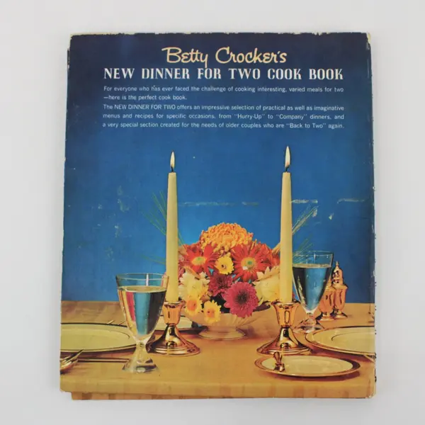Betty Crocker's New Dinner for Two Cookbook 1964 Golden Press 1st Ed.