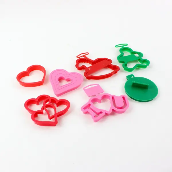Lot of 7 Plastic Cookie Cutters Wilton & Unbranded Baking Shapes