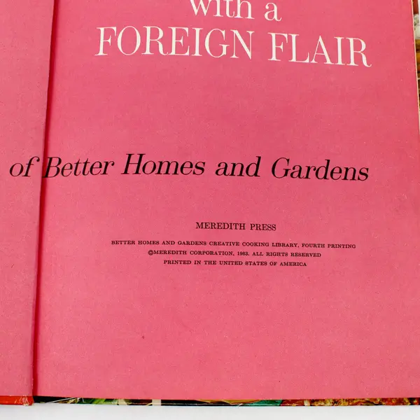 Better Homes & Gardens Meals With a Foreign Flair Cookbook