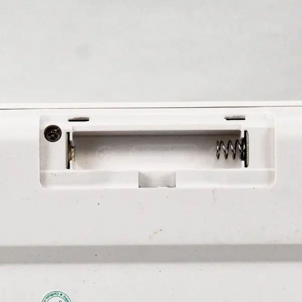 G9300 Wireless White Keyboard Slim QWERTY Missing Battery Cover