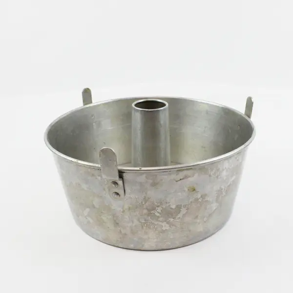 Comet 10-Inch (10.5-Inch Diameter) Aluminum Angel Food Cake Pan Round Tube Used