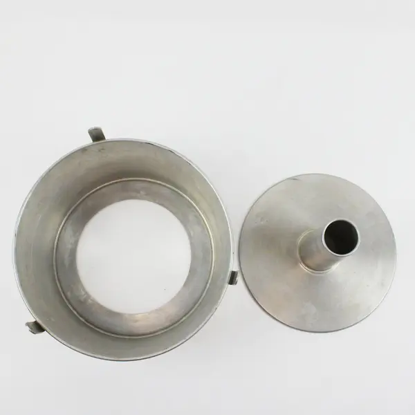 Comet 10-Inch (10.5-Inch Diameter) Aluminum Angel Food Cake Pan Round Tube Used