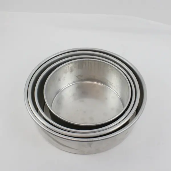 Lot of 4 Magic Line Round Cake Pans - 7x3, 8x3, 9x3, 10x3