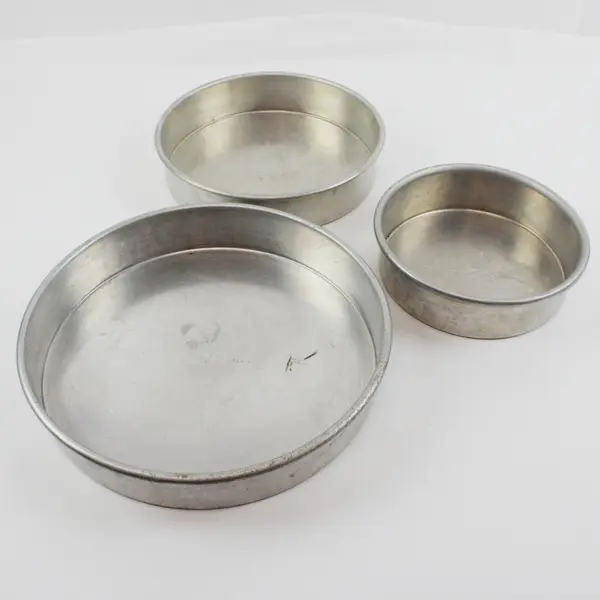 Lot of 3 Magic Line Round Cake Pans Bakeware - 7x2, 9x2, 11x2