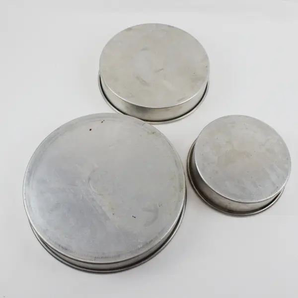 Lot of 3 Magic Line Round Cake Pans Bakeware - 7x2, 9x2, 11x2