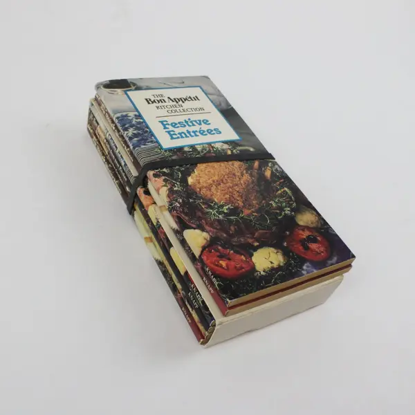 Bon Appetit 6 Mini Cookbooks Chocolate Desserts Festive Entrees Cookies Gifts