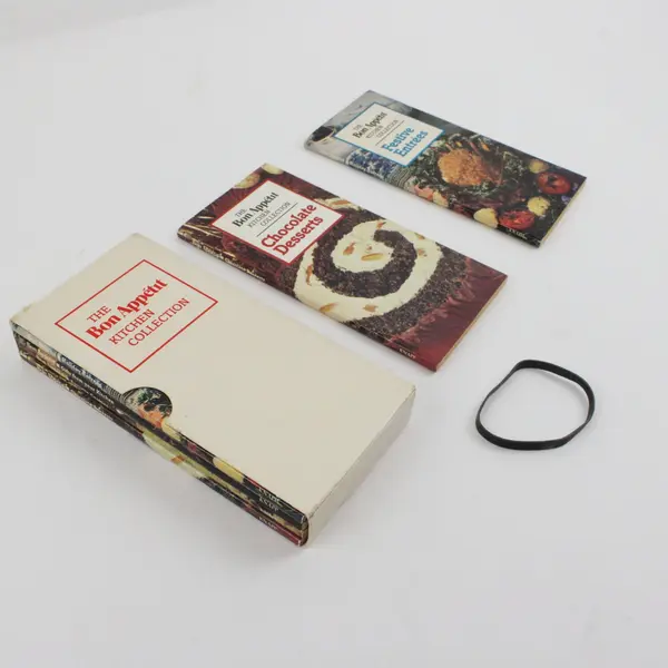 Bon Appetit 6 Mini Cookbooks Chocolate Desserts Festive Entrees Cookies Gifts