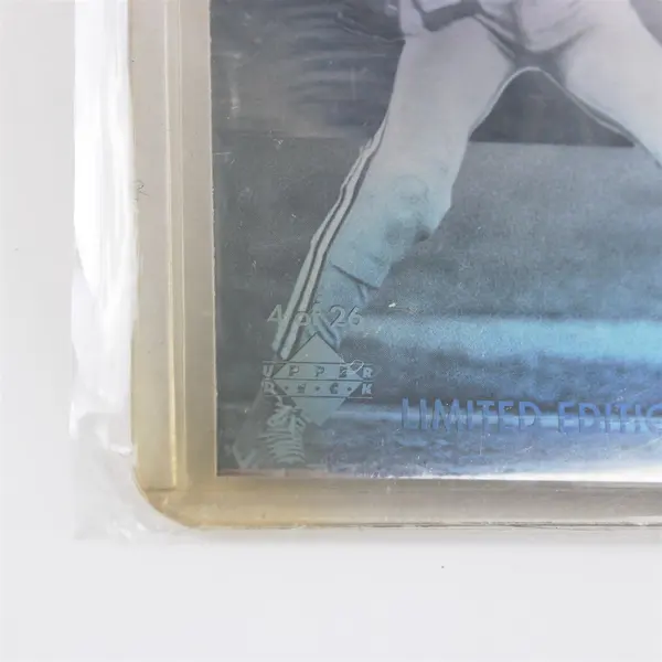 Vintage Upper Deck 1991 Grand Slam Eric Davis Holographic Baseball Card