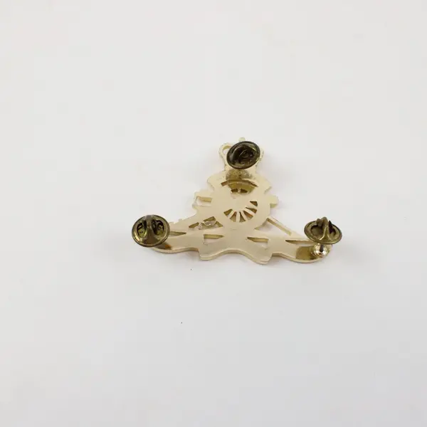 Unbranded Artillery Cap Badge Crown Cannon Wheel UBIQUE Gold Tone