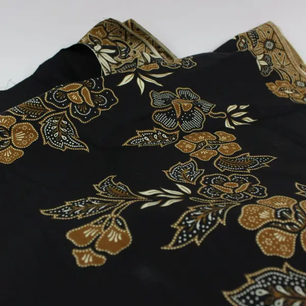 R.Y. Brown Black Boho Floral Fabric 2 Yards 43in Pattern 6703