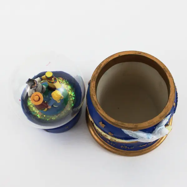 Vintage Avon Peace on Earth Mini Snow Globe Trinket Box
