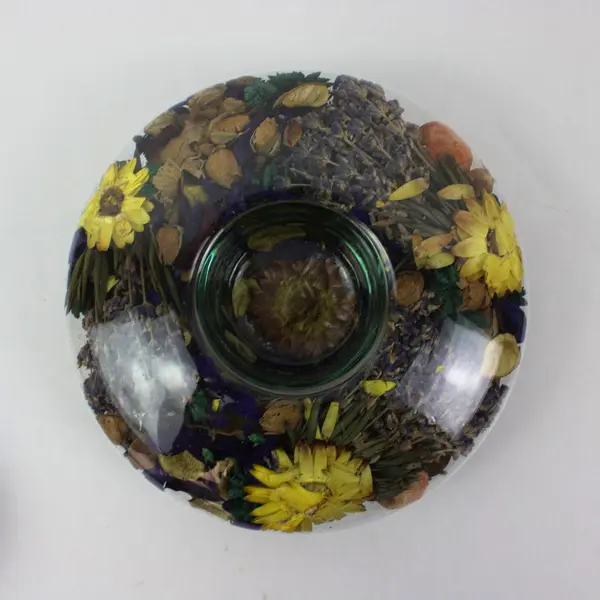 Floral Glass Candle Holder Dish & Clos d'Aguzon Purple Candle Set 2pc