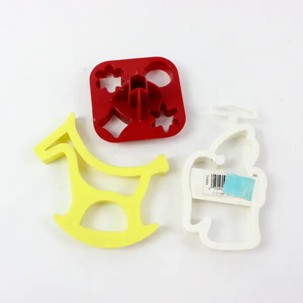 Lot of Mixed Wilton & Unbranded Christmas Cookie Cutters