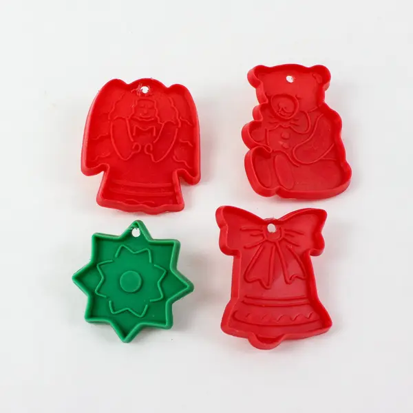 Lot of Mixed Wilton & Unbranded Christmas Cookie Cutters