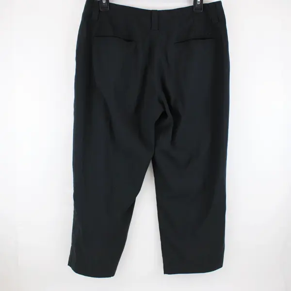 Nike Golf Women's Black Capri Pants Size 10