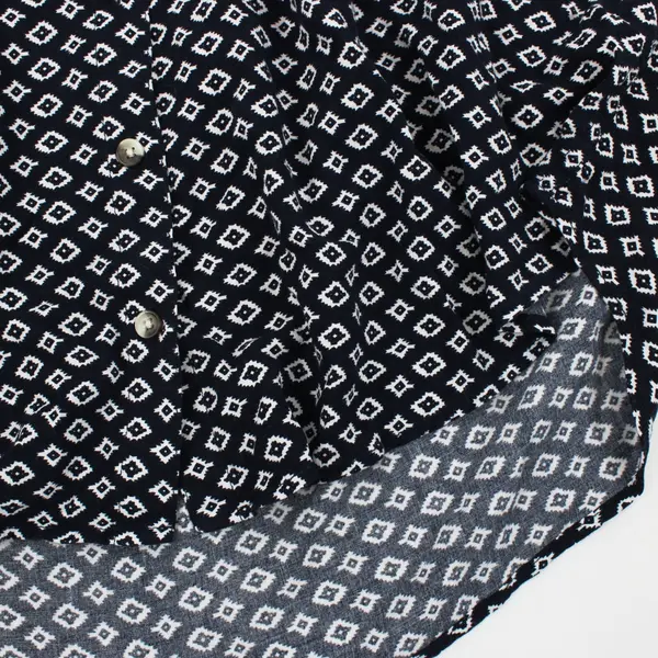 Jachs Girlfriend Women's XL Navy Blue Diamond Print Blouse