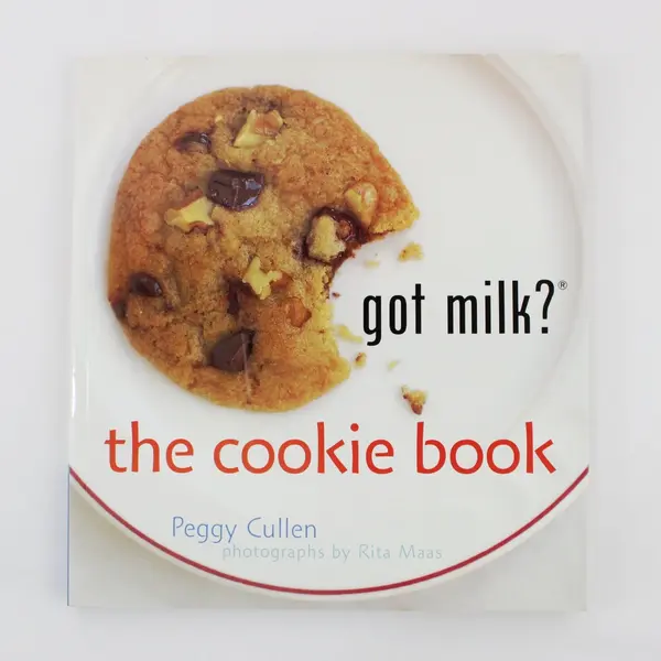 Got Milk? The Cookie Book by Peggy Cullen 2000 Paperback Cookbook