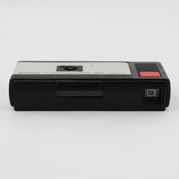 Kodak Pocket Instamatic 20 110 Film Camera Black Silver Red Untested