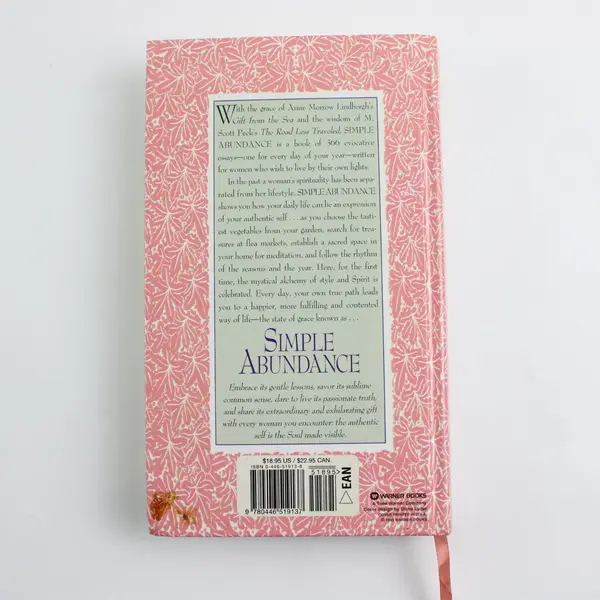 Simple Abundance: A Daybook of Comfort and Joy Sarah Ban Breathnach Hardcover