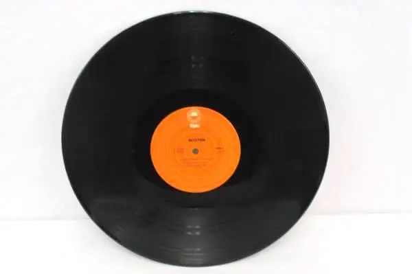 Boston Self-Titled Debut Album 1976 Epic 12" Vinyl Record 