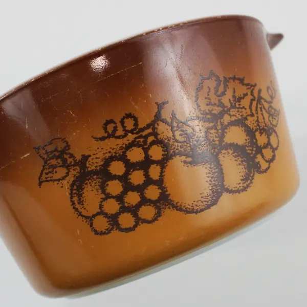 Vintage Pyrex Old Orchard Casserole Dish Brown Fruit Pattern 473