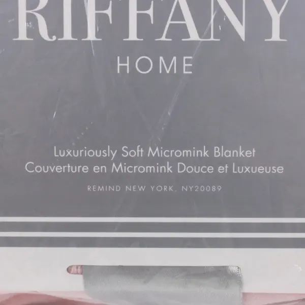 Riffany Home Micromink Blanket Soft Pink Throw New Open Box