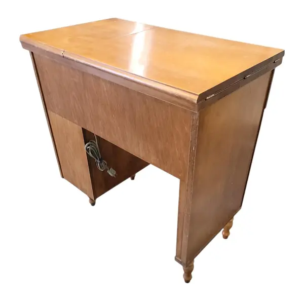 Singer Golden Touch & Sew Deluxe Model 630 Sewing Machine Cabinet - Local Pickup