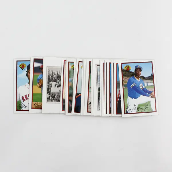 1989 Bowman Baseball MLB Lot of 26 Cards Featuring Ken Griffey Jr. RC #220