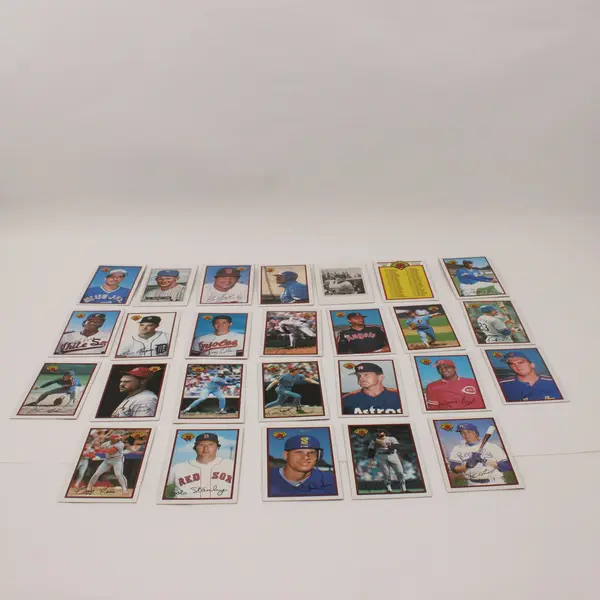 1989 Bowman Baseball MLB Lot of 26 Cards Featuring Ken Griffey Jr. RC #220