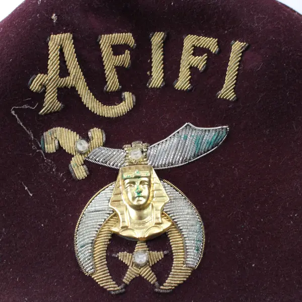 SACO UNIFORM AFIFI Shriners Felt Fez Hat Size 7 1/4 Maroon Red Tassel