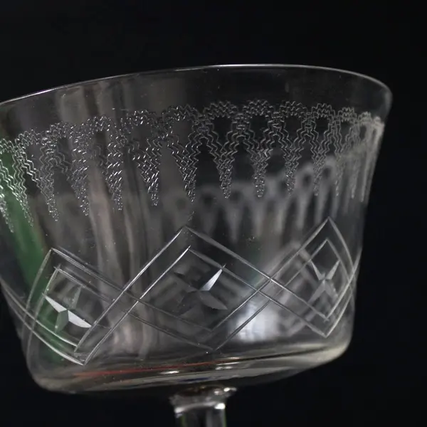 4 Crystal Coupe Champagne Or Cocktail Glasses Diamond Crisscross Band 4.5"