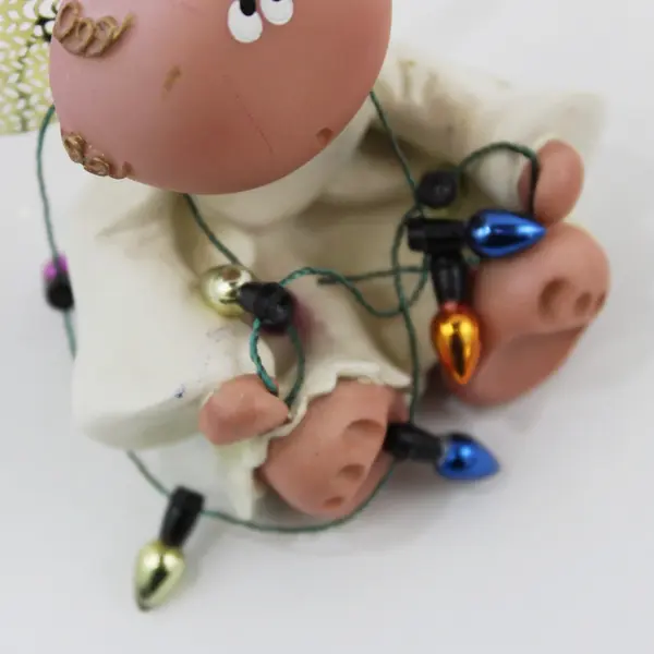 2001 Russ Berrie Angel Cheeks Angel With Cat Christmas Figurine 22796