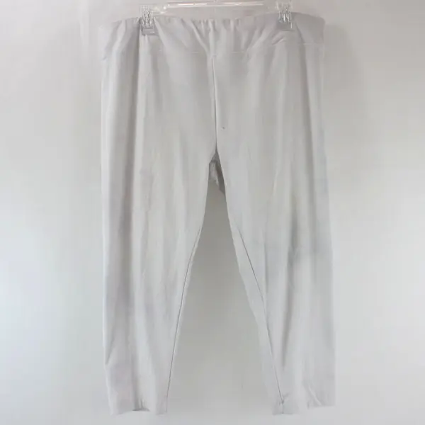 Time and Tru Women's White Capri Active Leggings XXXL(22)