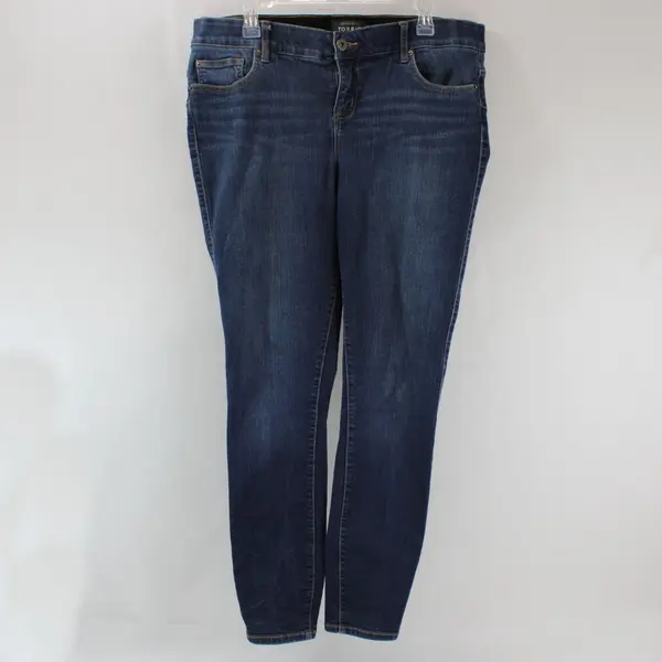 Torrid Premium Bombshell Skinny Jeans Medium Wash Size 18T