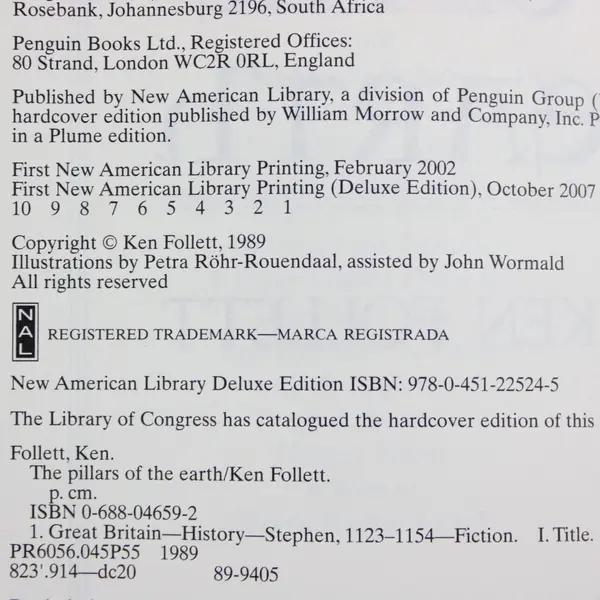 The Pillars of the Earth Ken Follett Oprah's Book Club Deluxe Edition