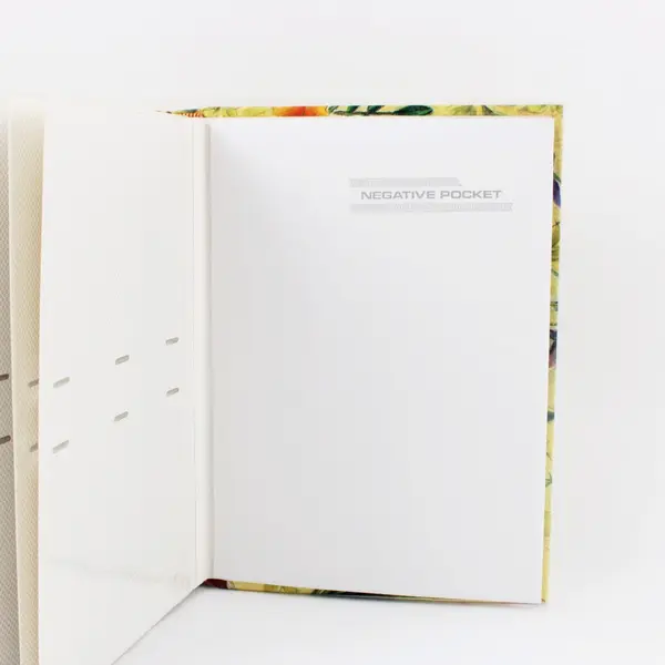 Floral Photo Album Bookbound 200 4x6 Slip-In Pockets Memo Negatives