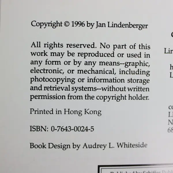 Collecting Plastic Jewelry Handbook & Price Guide Lindenberger & Rosenthal 1996