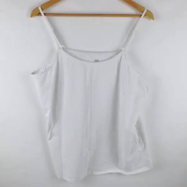 DIP Women's White Cami Tank Top Size 2X Pre-Owned