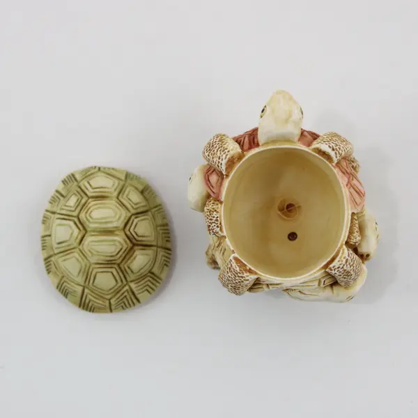 Vintage 1993 Harmony Kingdom Shell Game Stacked Turtles Trinket Box