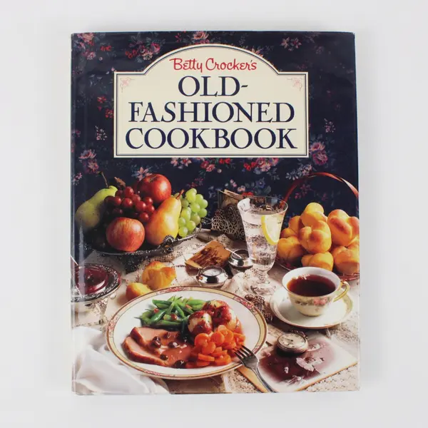 Vintage 1990 Betty Crocker's Old-Fashioned Cookbook Hardcover First Edition
