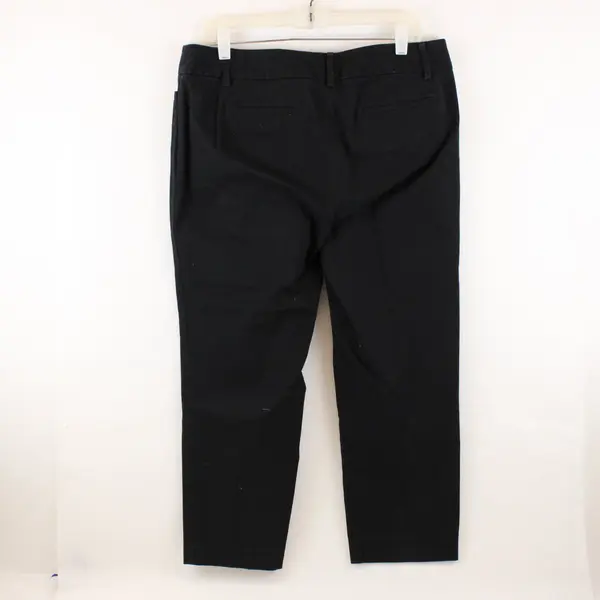 LOFT Outlet Women's Pixie Black Petite 12P Ankle Pants