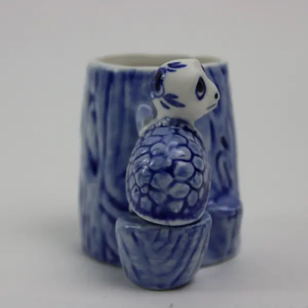 Hand Painted Delft-Style Ceramic Turtle Toothpick Holder Blue White