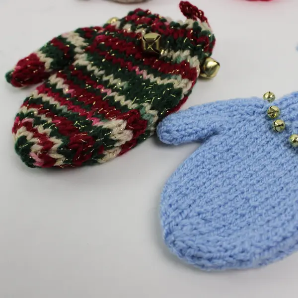 Lot of 8 Handmade Christmas Mitten Ornaments Mixed Colors Crochet Knit